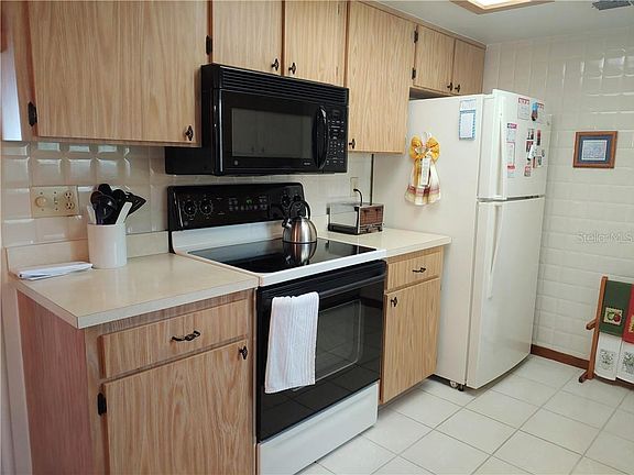 5th image of 11154 SW 78th Ct