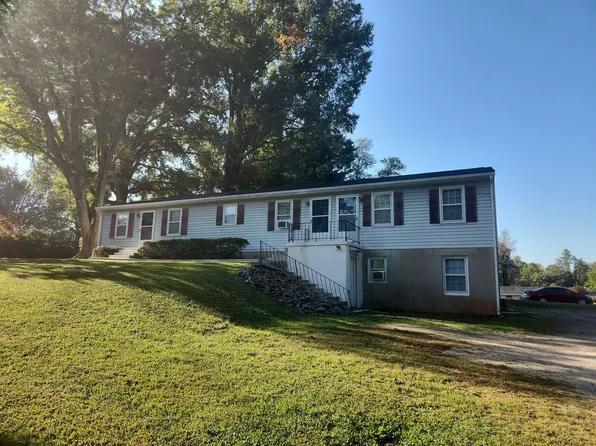 16 Church Lane, 16 Church Ln #2, Chatham, VA 24531