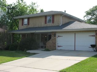 1414 Devonshire Dr, Joliet, IL 60435