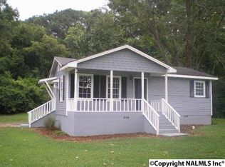 1217 Hobbs Island Rd SE, Huntsville, AL 35803