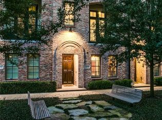 2131 Norlock Ln, Dallas, TX 75201