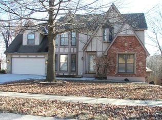 18205 Cliff Dr, Independence, MO 64055
