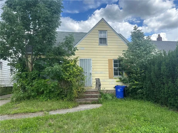 3927 E 153rd St, Cleveland, OH 44128