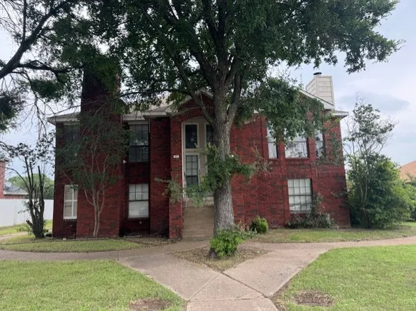 906 Wentwood Dr, Desoto, TX 75115