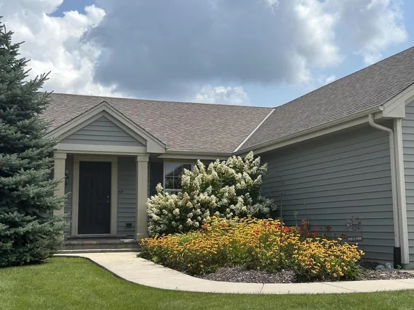 709 Hannah STREET, Elkhorn, WI 53121
