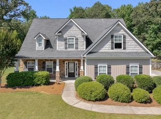 5523 Squirrel Nest Ct, Flowery Branch, GA 30542