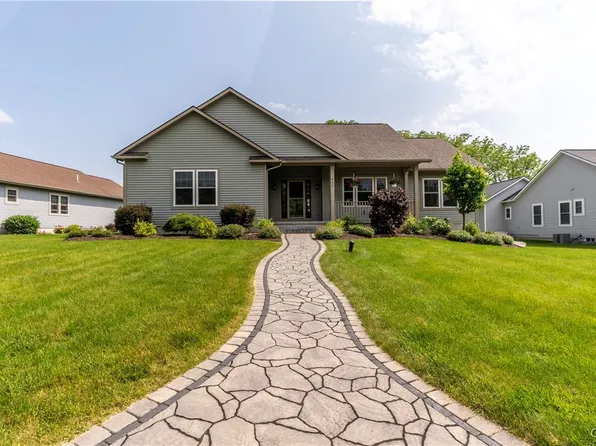 405 Newbridge St, Camillus, NY 13031