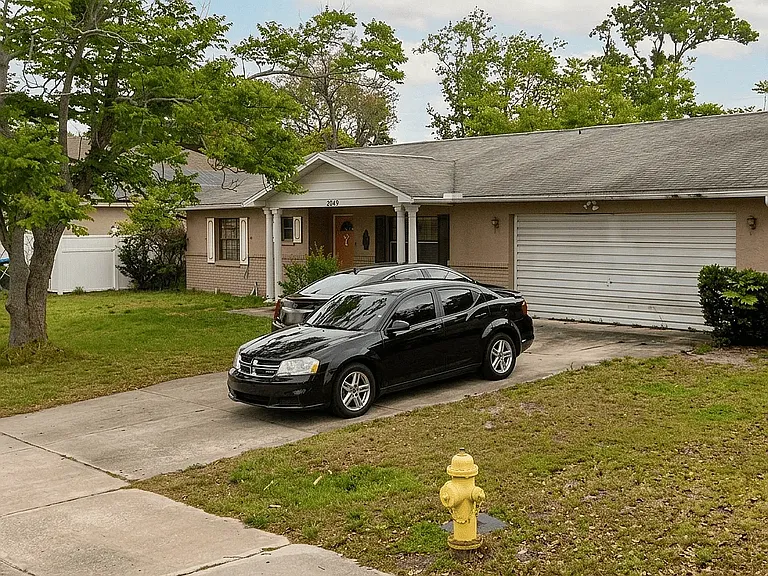 2049 N Normandy Blvd — Photo 3