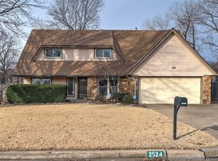 2524 S Hickory Ave, Broken Arrow, OK 74012