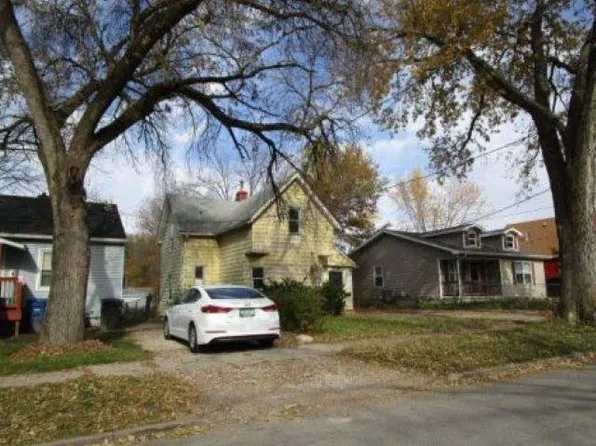 2125 Washington Ave, Des Moines, IA 50310