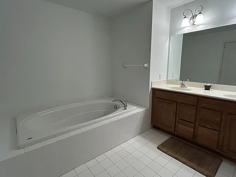 19 Wharton Dr — Photo 23