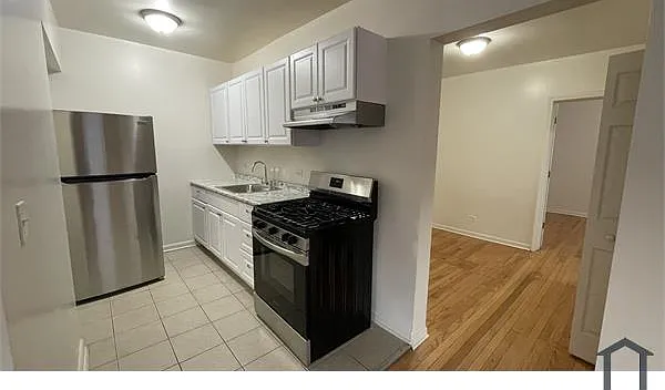 7 S Mayfield Ave #204