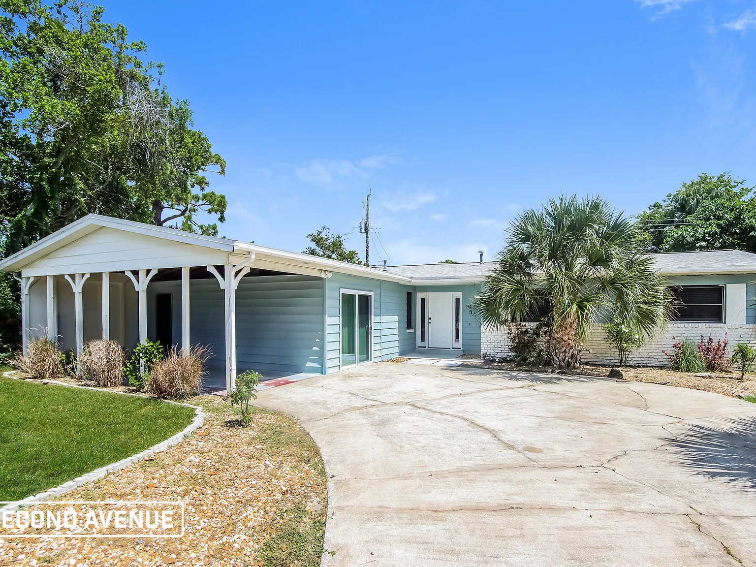4 bed, 2.0 bath, 1450 sqft, $2,254 — Photo 1