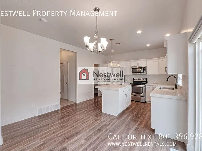 7499 N Hutch Ln — Photo 5