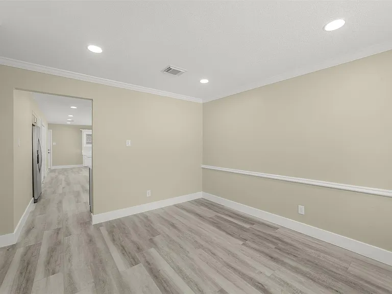 4138 Club Valley Dr — Photo 32