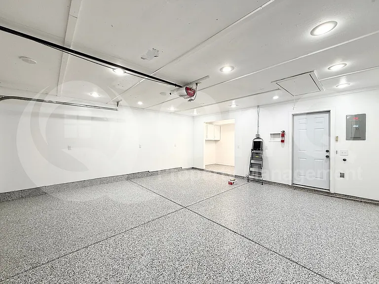 967 W La Jolla Dr — Photo 23