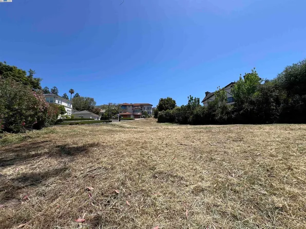 45751 Vinehill Ter, Fremont, CA 94539