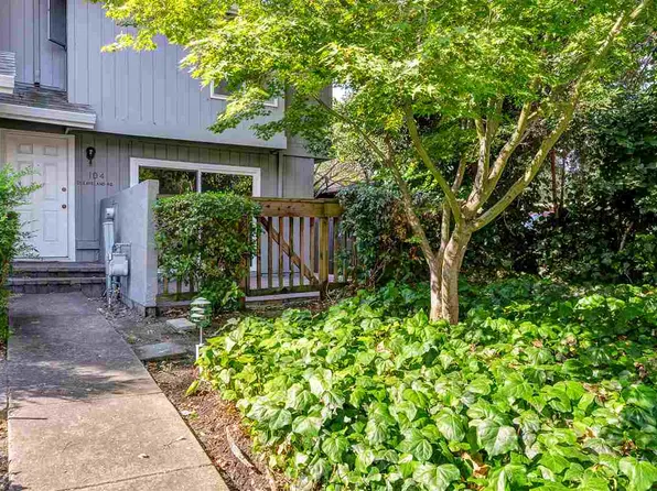 104 Cleaveland Rd #9, Pleasant Hill, CA 94523
