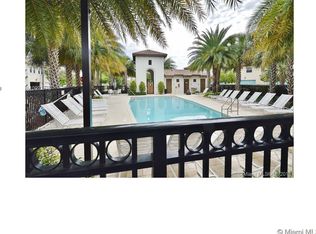 2968 Saint John Dr #2968, Hollywood, FL 33024