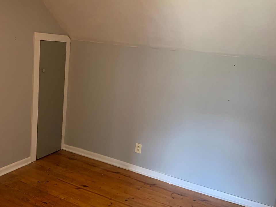 1st image of 1811 E Main St #A-c