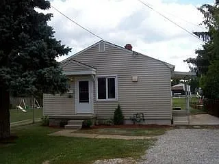 1620 Cedar Hill Rd photo 1