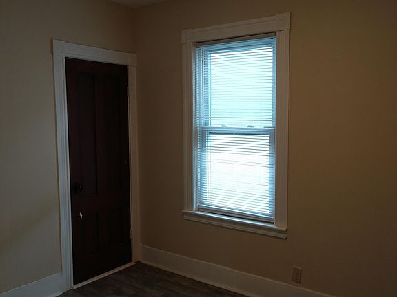 Back bedroom