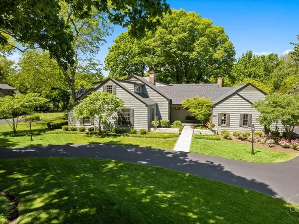 926 Sunset Rd, Geneva, IL 60134