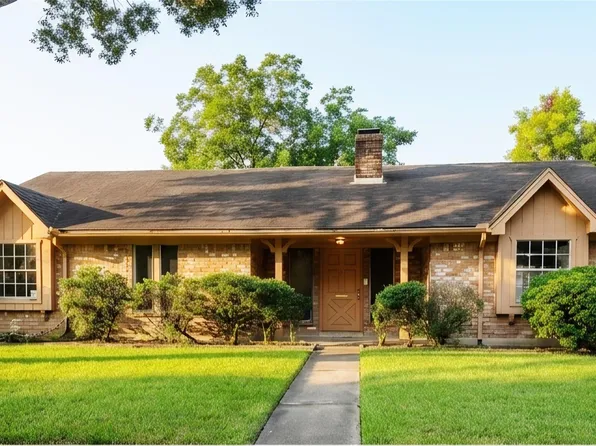 6215 Bankside Dr, Houston, TX 77096