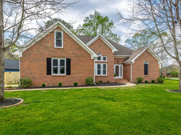 1618 Gunston Hall Rd, Hixson, TN 37343
