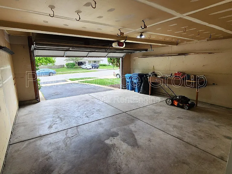 3467 Charlemaine Dr — Photo 19