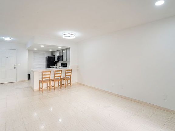 4th image of 8070 W Russell Rd Unit 1099