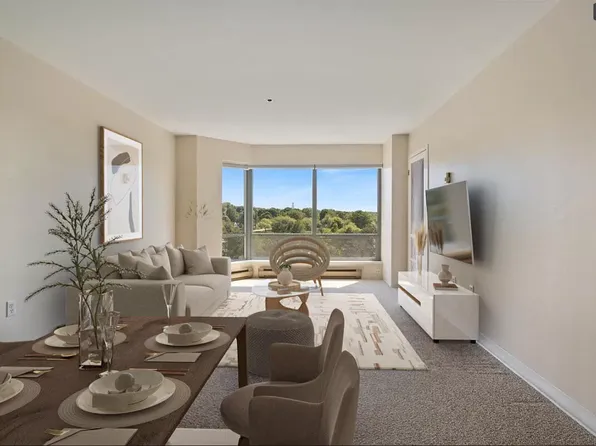 148 Breakwater Dr, South Portland, ME