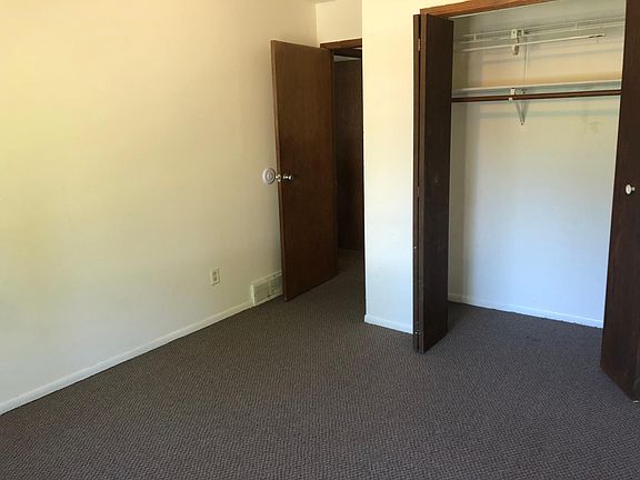 4th image of 725 5th Ave SE