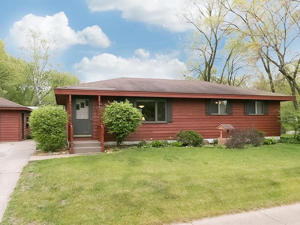 1st image of 752 Carl Ave