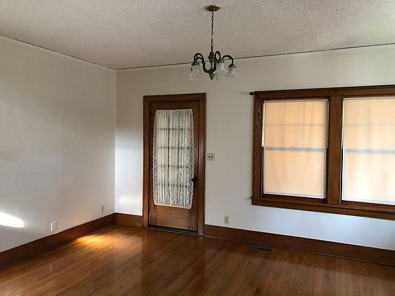 2nd image of 331 N 35th Ave