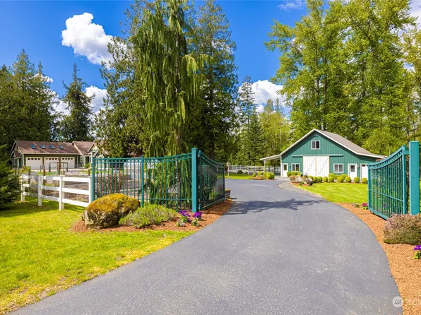 6055 E Hemmi Lane, Bellingham, WA 98226