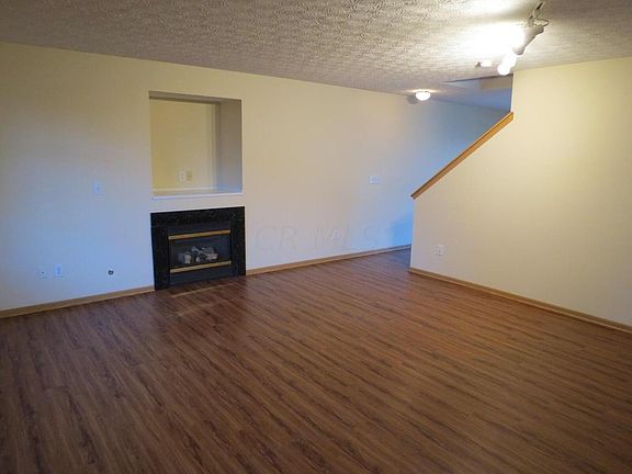 3rd image of 2483 Bridlewood Ct