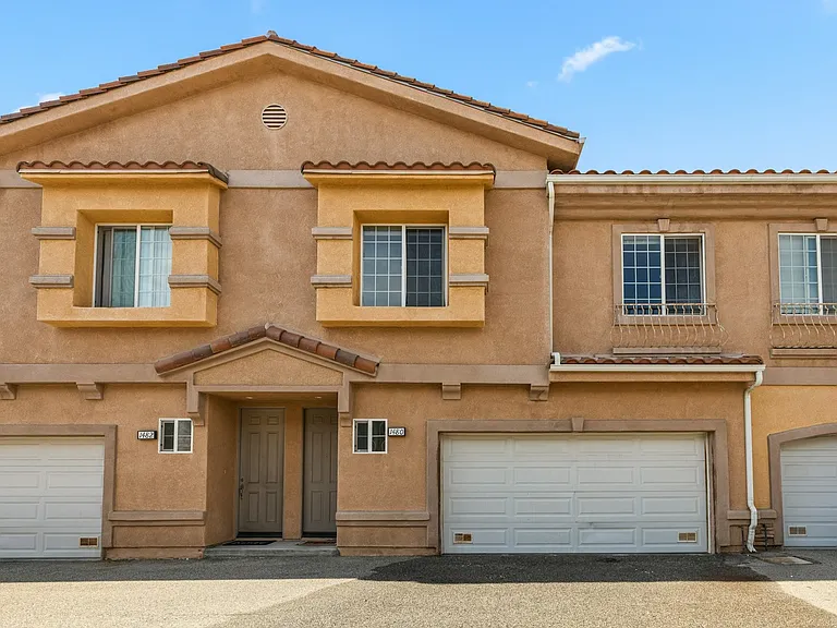 1472 Patricia Ave — Photo 10