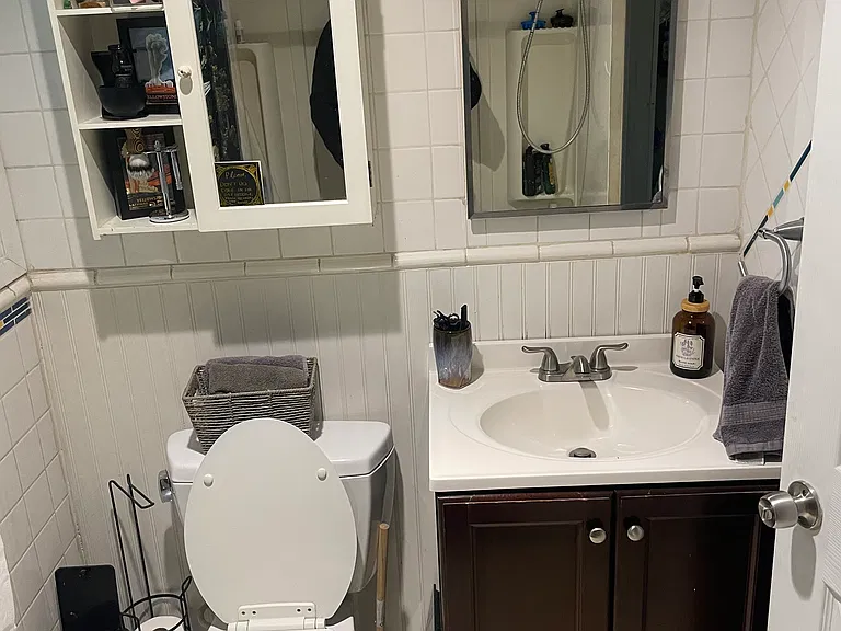 3222 W Government Way — Photo 11