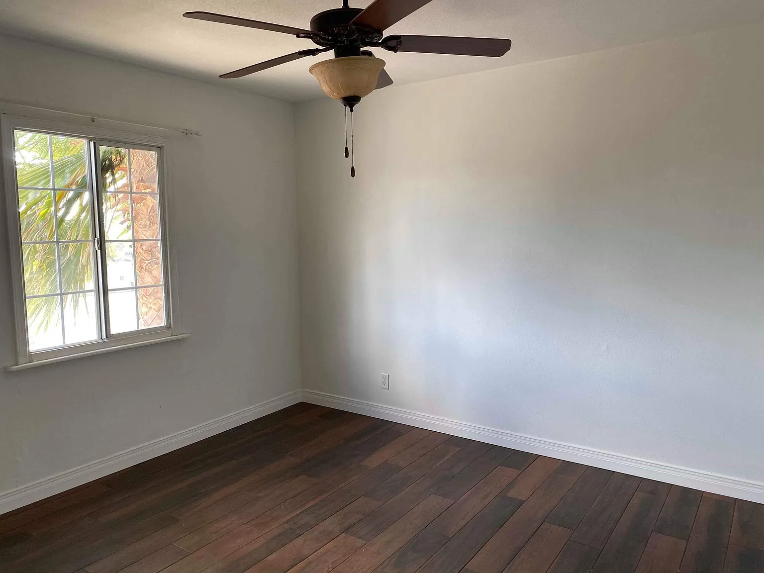 5589 Hunt Court — Photo 2