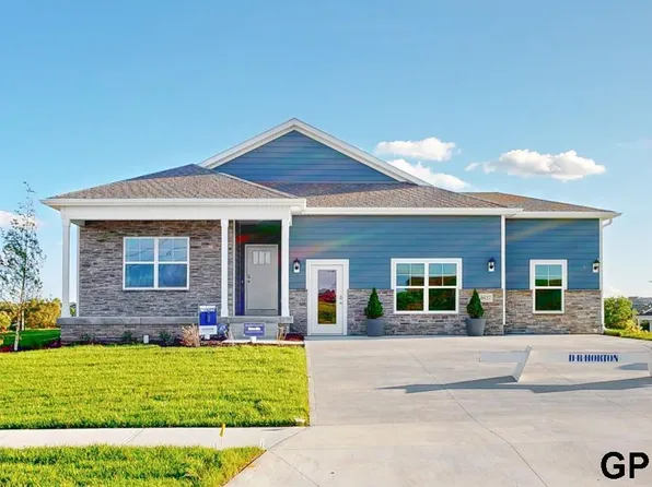 6437 Clear Creek St, Omaha, NE 68157