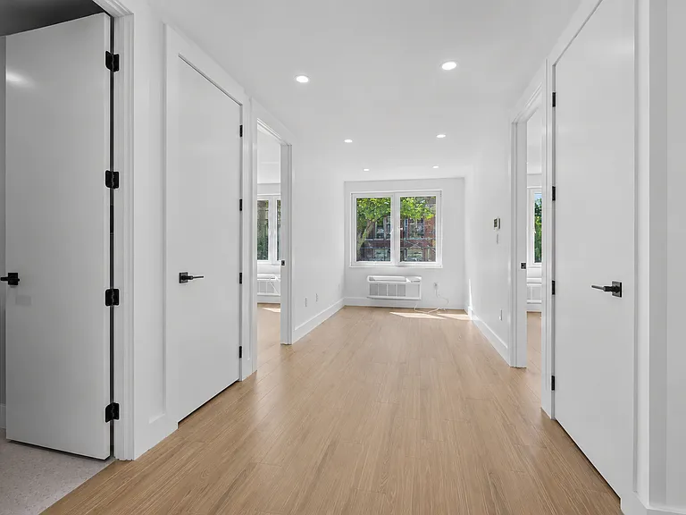 175 Rochester Ave #2A — Photo 2