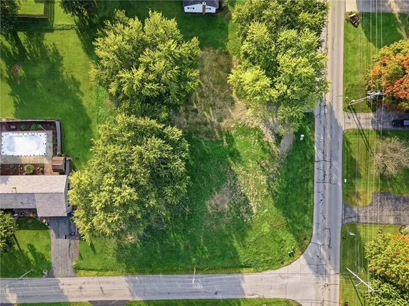 3802 Morefield Rd, Hermitage, PA 16148
