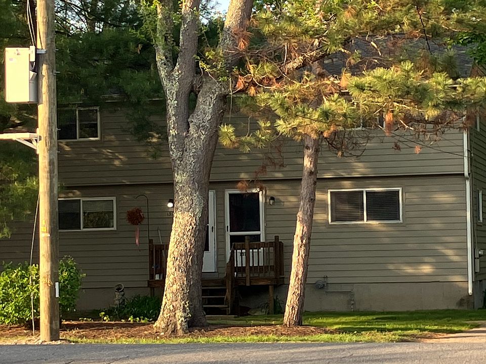 2nd image of 139 Central St