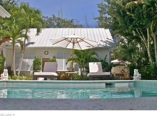 365 3rd Ave N, Naples, FL 34102