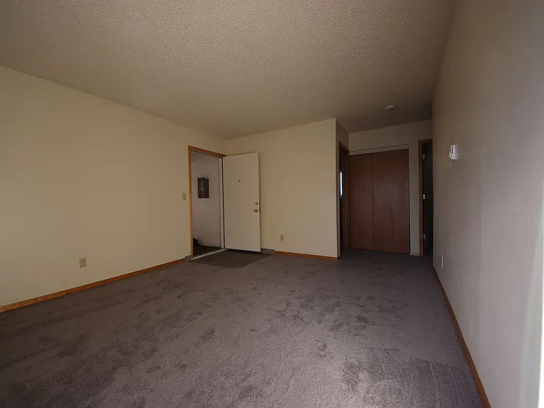 616 Molalla Ave — Photo 10