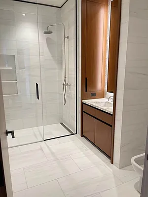 Rented by E Realty International Corp | media 56