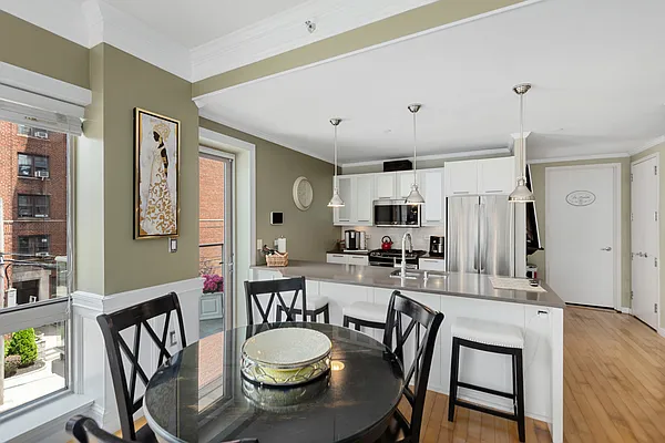 Sold by Compass | media 8