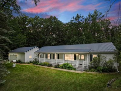 4757 W Lake Mitchell Dr, Cadillac, MI, 49601