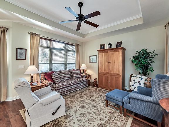 3rd image of 5016 Foxtail Dr